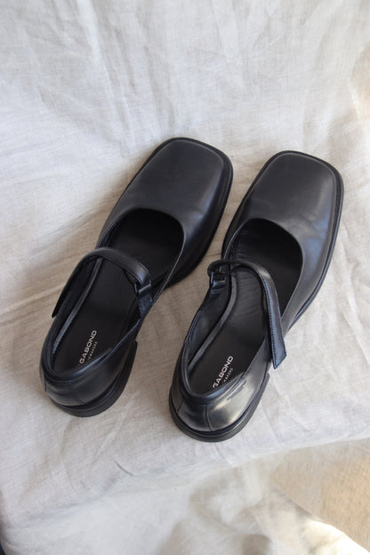 Vagabond Brittie Mary Janes