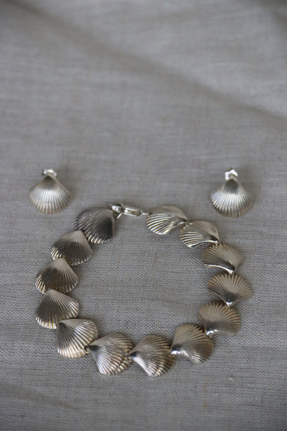 Sterling Silver Shell Bracelet and Earrings Set
