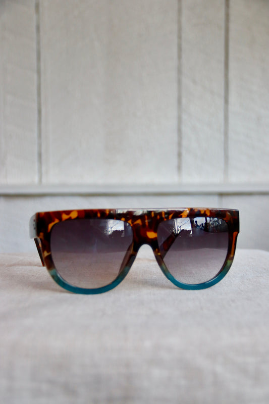 Unbranded Tortoise Shell and Turquoise Sunglasses