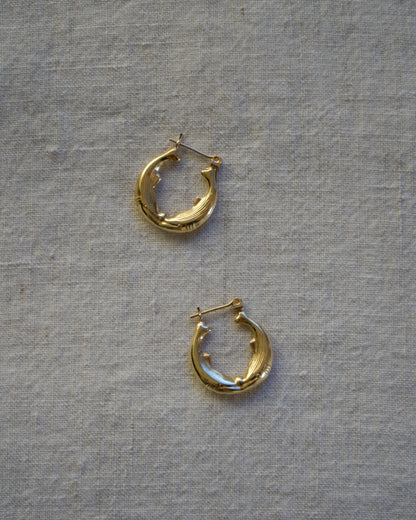 Vintage 14k whale hoop earrings