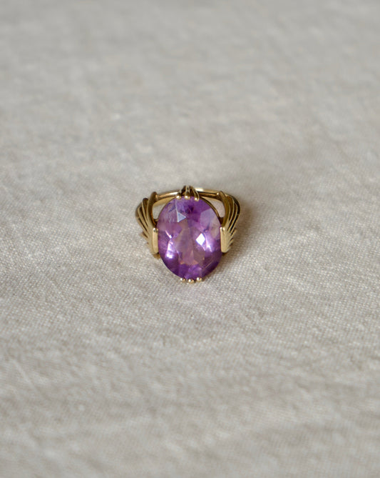 Vintage Amethyst Solitaire Ring